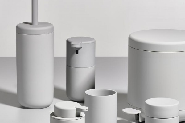 Nové bezdotykové dávkovače v 7 barvách od značky ZONE Denmark